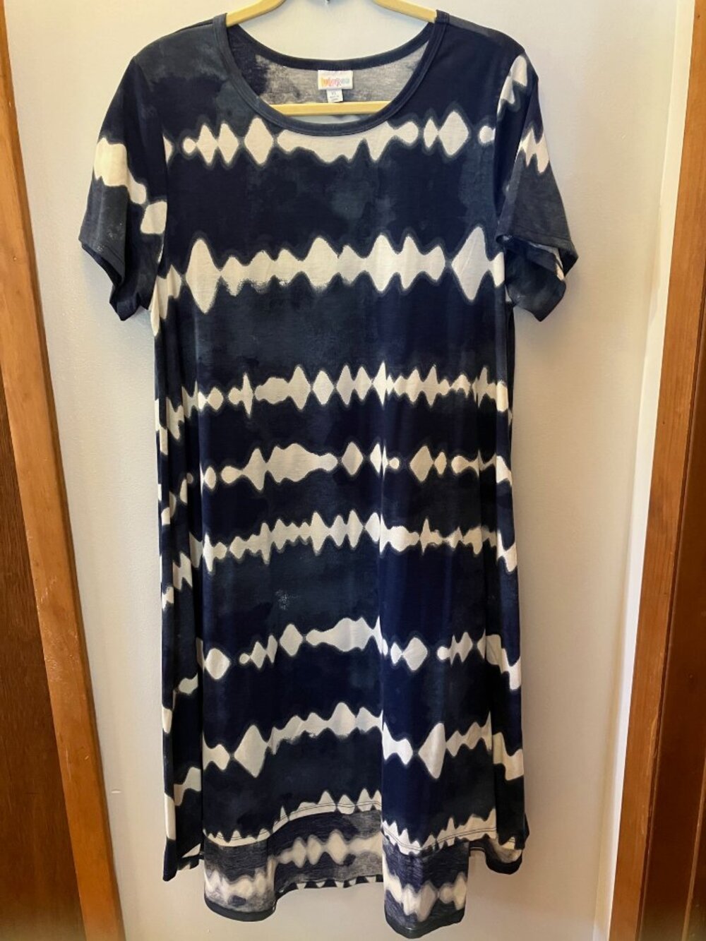 NWOT LulaRoe Dress Blue/White Tye Dye Style Hi-Low Size XL